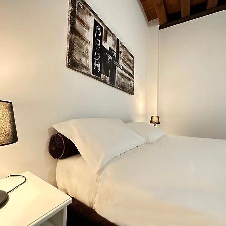 Tarvisium Luxury Apartment: Un'Oasi Di Eleganza Treviso Luaran gambar